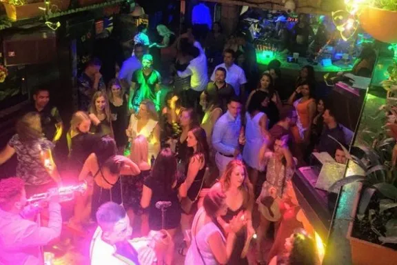 Mango's Miami Live Band and Dance Floor with Salsa Mia
