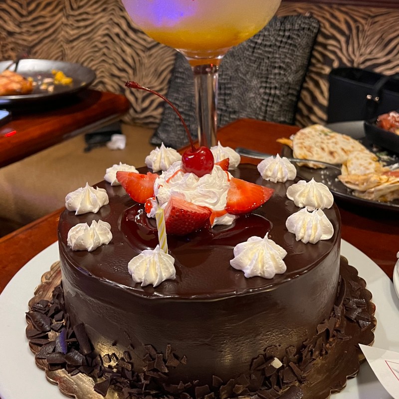 Celebrate your birthday in Miami at Mango's with Salsa Mia lessons, yummy cakes and dancing