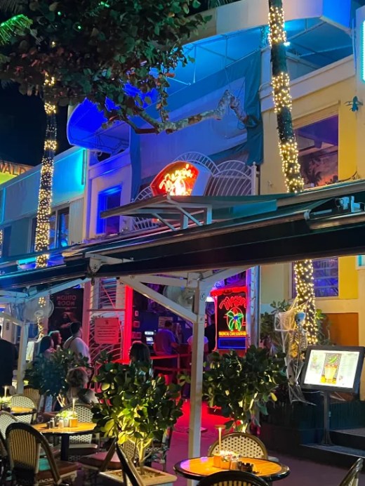 Top thing to do in Miami Beach at night at Salsa Mia on Ocean Drive