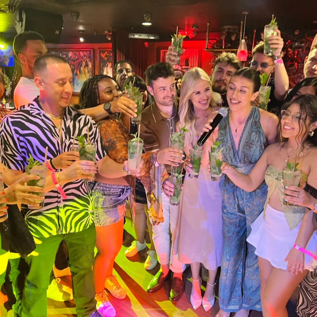 Corporate cocktail reception and open bar experience for private events in Miami Beach